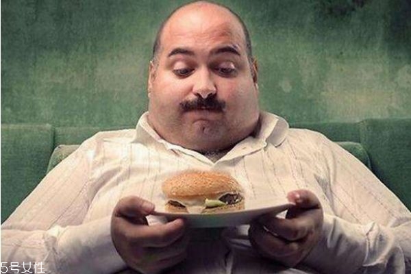 肥胖紋是怎么形成的 瘦子也會有肥胖紋 肥胖紋是怎么形成的 瘦子也會有肥胖紋