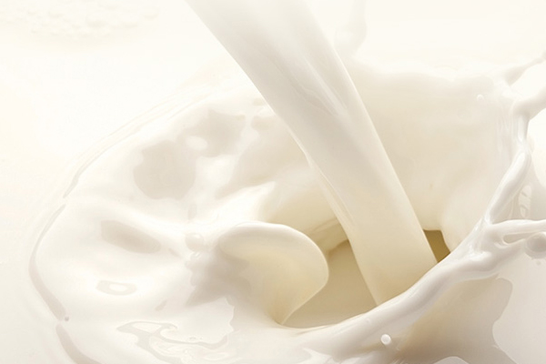 羊奶粉能用開(kāi)水沖嗎 羊奶粉用溫水還是開(kāi)水 羊奶粉能用開(kāi)水沖嗎 羊奶粉用溫水還是開(kāi)水