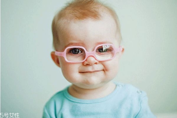 寶寶摔到頭后怎么確定沒(méi)事 寶寶摔到頭怎么辦 寶寶摔到頭后怎么確定沒(méi)事 寶寶摔到頭怎么辦