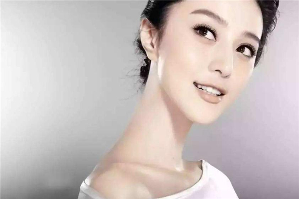 脖子多長(zhǎng)才算天鵝頸 看自身比例