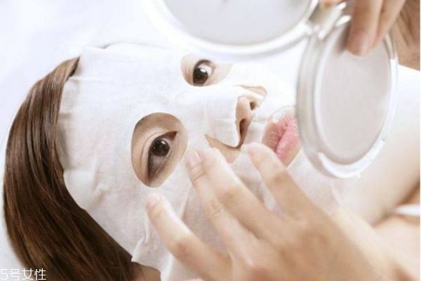 皮膚補(bǔ)水最好的方法 皮膚補(bǔ)水的幾個小妙招 皮膚補(bǔ)水最好的方法 皮膚補(bǔ)水的幾個小妙招