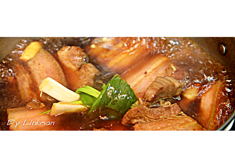 控肉飯跟鹵肉飯一樣嗎 控肉飯的做法圖解 控肉飯跟鹵肉飯一樣嗎 控肉飯的做法圖解