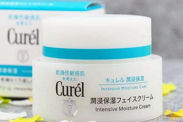 珂潤面霜要洗嗎 其實(shí)并不用 珂潤面霜要洗嗎 其實(shí)并不用