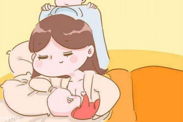 奶水太多怎么辦 產(chǎn)婦奶水太多怎么控制 奶水太多怎么辦 產(chǎn)婦奶水太多怎么控制