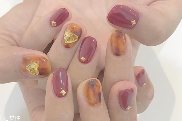 2019琥珀色美甲圖片 溫柔耐看琥珀色美甲 2019琥珀色美甲圖片 溫柔耐看琥珀色美甲