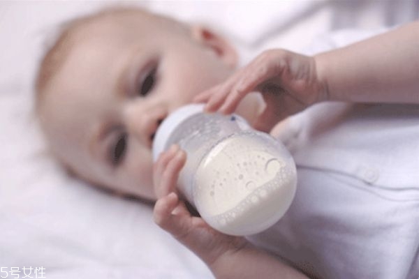 奶粉不容易溶解怎么回事 奶粉不易溶解怎么辦 奶粉不容易溶解怎么回事 奶粉不易溶解怎么辦