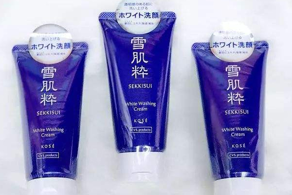 雪肌精和雪肌粹什么關系 雪肌粹是kose與711共同開發(fā)的 雪肌精和雪肌粹什么關系 雪肌粹是kose與711共同開發(fā)的