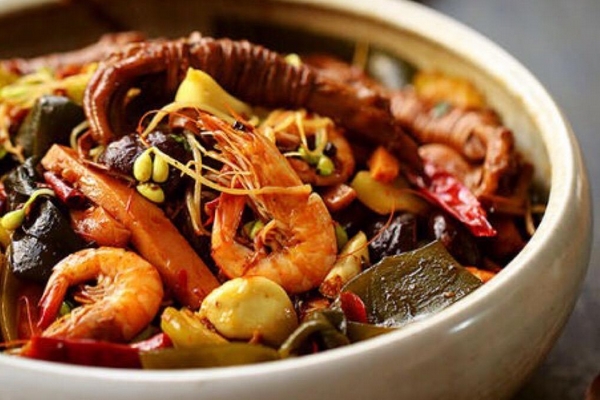 麻辣香鍋要不要加水 適量加才對 麻辣香鍋要不要加水 適量加才對