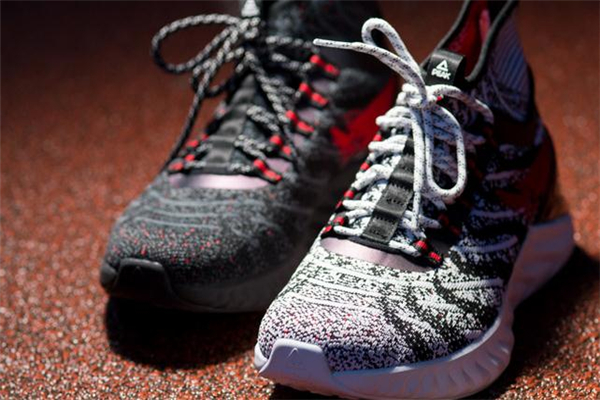 匹克態(tài)極跑鞋多少錢 性價比滿分 匹克態(tài)極跑鞋多少錢 性價比滿分