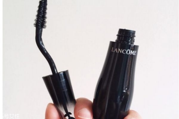 蘭蔻展扇睫毛膏怎么樣 蘭蔻天鵝頸展扇睫毛膏 蘭蔻展扇睫毛膏怎么樣 蘭蔻天鵝頸展扇睫毛膏