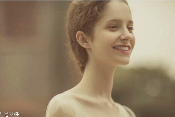 面部吸脂危險嗎 面部吸脂之后有什么危害 面部吸脂危險嗎 面部吸脂之后有什么危害