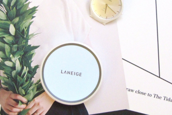 蘭芝小白光氣墊能當做粉餅來用么 不太推薦 蘭芝小白光氣墊能當做粉餅來用么 不太推薦