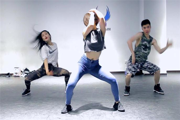 跳爵士舞能減肥嗎 燃脂效果很好 跳爵士舞能減肥嗎 燃脂效果很好