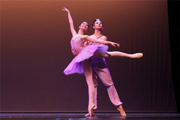 芭蕾舞可以減肥嗎 塑造身形效果好 芭蕾舞可以減肥嗎 塑造身形效果好