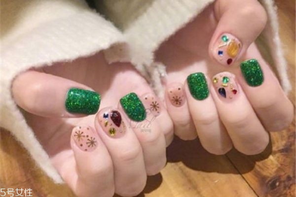 2019好看的美甲圖片 2019美甲圖片最新款型 2019好看的美甲圖片 2019美甲圖片最新款型