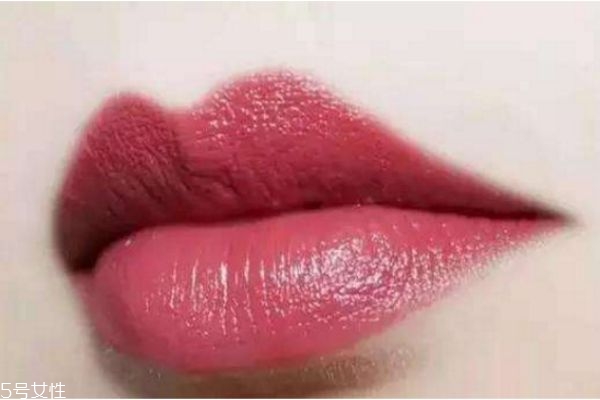 m型唇妝怎么畫 最流行m型唇妝畫法 m型唇妝怎么畫 最流行m型唇妝畫法