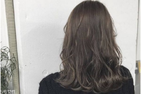 2019流行的發(fā)型女 2019發(fā)型流行趨勢女 2019流行的發(fā)型女 2019發(fā)型流行趨勢女