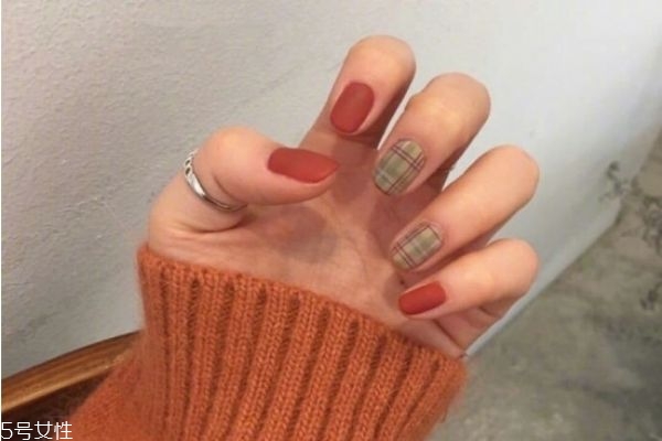 美甲圖片2019新款式 2019年美甲新款 美甲圖片2019新款式 2019年美甲新款