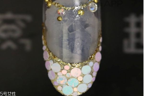 法式美甲如何做 法式美甲教程 法式美甲如何做 法式美甲教程