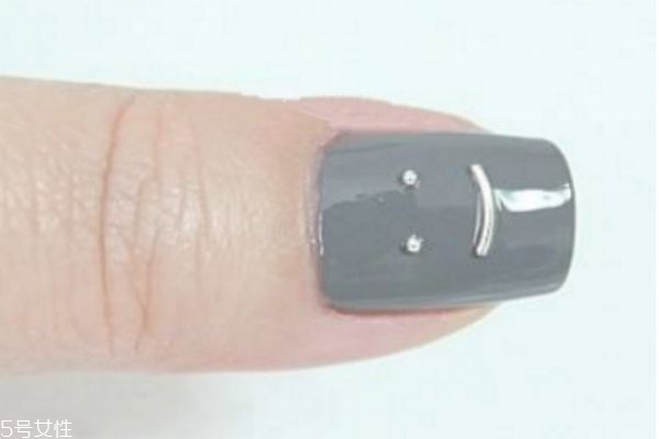 酒紅色美甲怎么做 教你磨砂美甲怎么做 酒紅色美甲怎么做 教你磨砂美甲怎么做