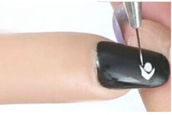 花朵美甲怎么做 小清新美甲教程圖解 花朵美甲怎么做 小清新美甲教程圖解