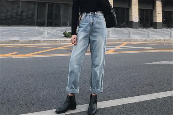 不同腿型適合什么褲子 根據(jù)腿型正確選擇 不同腿型適合什么褲子 根據(jù)腿型正確選擇