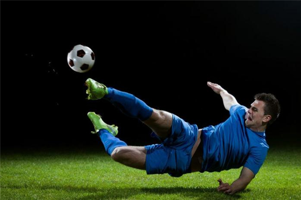 踢足球是有氧運(yùn)動嗎 是其中一種 踢足球是有氧運(yùn)動嗎 是其中一種