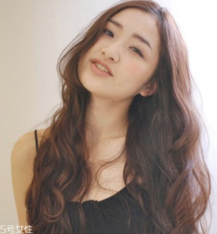 好看的長卷發(fā)發(fā)型圖片 蛋糕卷發(fā)型 好看的長卷發(fā)發(fā)型圖片 蛋糕卷發(fā)型