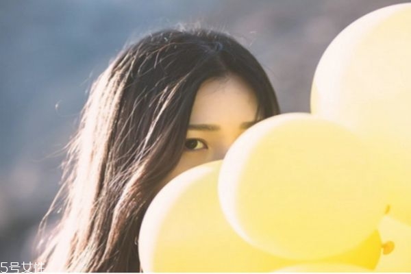 拉直頭發(fā)需要多長(zhǎng)時(shí)間 拉直頭發(fā)的危害 拉直頭發(fā)需要多長(zhǎng)時(shí)間 拉直頭發(fā)的危害