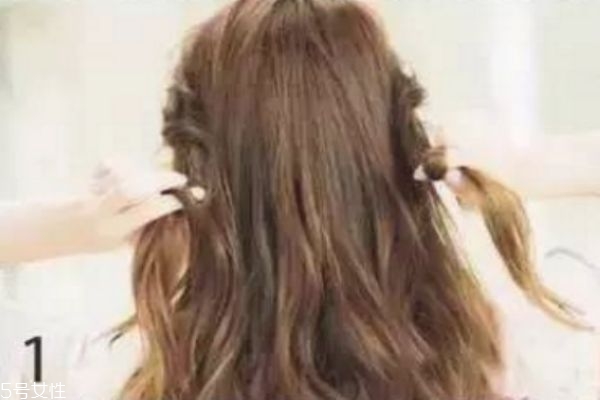 長(zhǎng)卷發(fā)怎么編發(fā)好看 長(zhǎng)卷發(fā)扎發(fā)教程 長(zhǎng)卷發(fā)怎么編發(fā)好看 長(zhǎng)卷發(fā)扎發(fā)教程