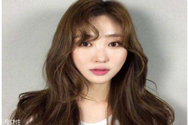 好看的長卷發(fā)發(fā)型圖片 蛋糕卷發(fā)型 好看的長卷發(fā)發(fā)型圖片 蛋糕卷發(fā)型