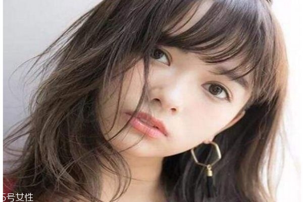 好看的長卷發(fā)發(fā)型圖片 蛋糕卷發(fā)型 好看的長卷發(fā)發(fā)型圖片 蛋糕卷發(fā)型