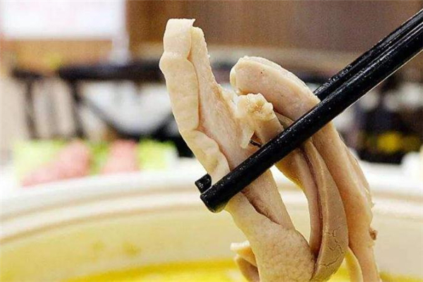 豬肚雞適合晚上吃嗎 晚上吃要適量 豬肚雞適合晚上吃嗎 晚上吃要適量