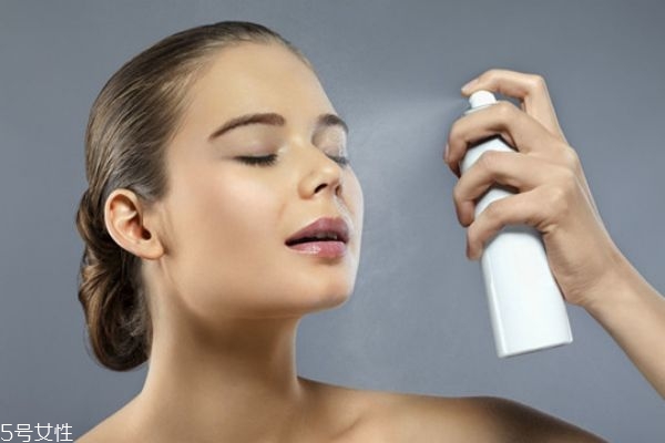 保濕噴霧有哪些 補(bǔ)水保濕噴霧排行榜 保濕噴霧有哪些 補(bǔ)水保濕噴霧排行榜
