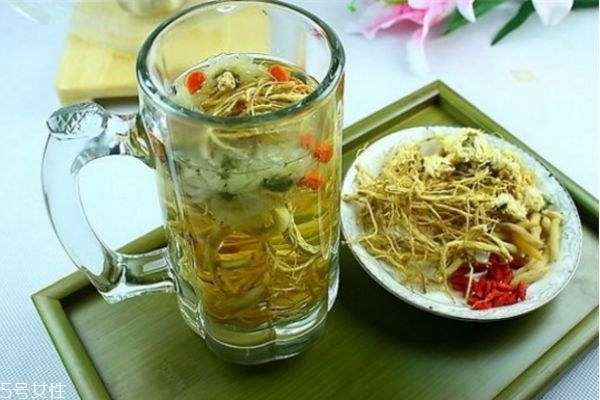 冬天泡什么喝好 冬天咳嗽泡什么水喝 冬天泡什么喝好 冬天咳嗽泡什么水喝