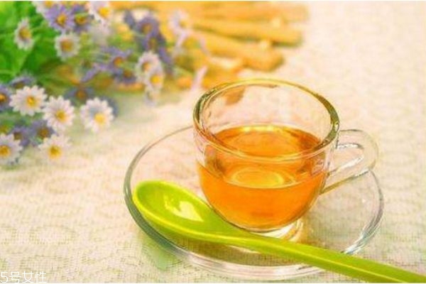 月經(jīng)期間能喝蜂蜜水嗎 來例假不能喝什么 月經(jīng)期間能喝蜂蜜水嗎 來例假不能喝什么