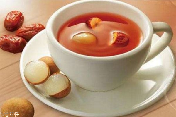 冬季泡什么水喝比較好 冬天用什么泡水喝最好 冬季泡什么水喝比較好 冬天用什么泡水喝最好