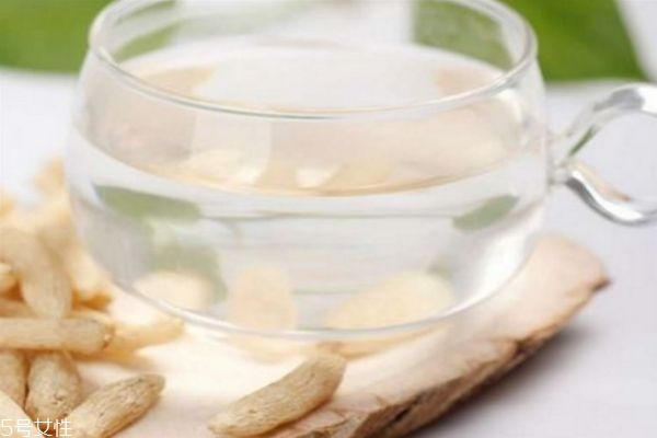 冬天用什么泡水喝可以排濕氣 冬天喝水的好處 冬天用什么泡水喝可以排濕氣 冬天喝水的好處