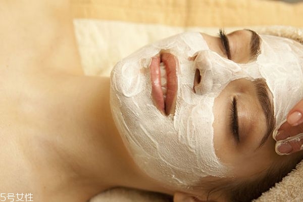 番茄橄欖油面膜的作用 番茄橄欖油抗衰老面膜 番茄橄欖油面膜的作用 番茄橄欖油抗衰老面膜