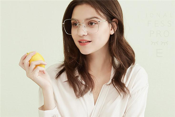 aojo和jins哪個好 兩者都不錯 aojo和jins哪個好 兩者都不錯