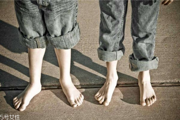 哪些人群不能使用足膜 足膜敷多長(zhǎng)時(shí)間能好 哪些人群不能使用足膜 足膜敷多長(zhǎng)時(shí)間能好