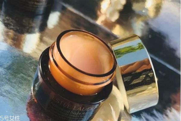 雅詩(shī)蘭黛抗藍(lán)光眼霜適合什么人 雅詩(shī)蘭黛小棕瓶抗藍(lán)光 雅詩(shī)蘭黛抗藍(lán)光眼霜適合什么人 雅詩(shī)蘭黛小棕瓶抗藍(lán)光