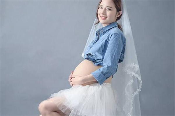 懷孕期孕婦腳心疼是怎么回事 懷孕期孕婦腳心疼是怎么回事