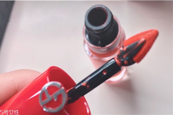 阿瑪尼小胖丁300很橘嗎 阿瑪尼小胖丁300試色 阿瑪尼小胖丁300很橘嗎 阿瑪尼小胖丁300試色