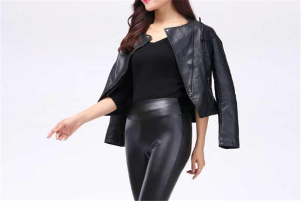 皮褲上有指甲油怎么辦 卸甲水使用要謹(jǐn)慎 皮褲上有指甲油怎么辦 卸甲水使用要謹(jǐn)慎