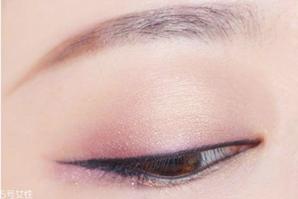 nars雙色眼影有什么顏色 nars雙色眼影畫(huà)法 nars雙色眼影有什么顏色 nars雙色眼影畫(huà)法