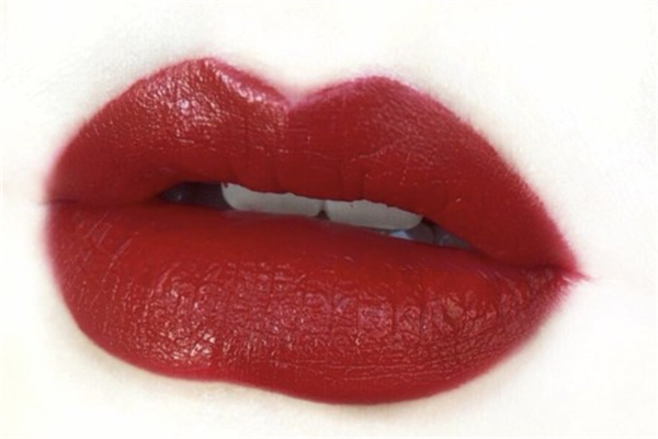 雅詩蘭黛金管305口紅試色 大熱紅梨色口紅 雅詩蘭黛金管305口紅試色 大熱紅梨色口紅