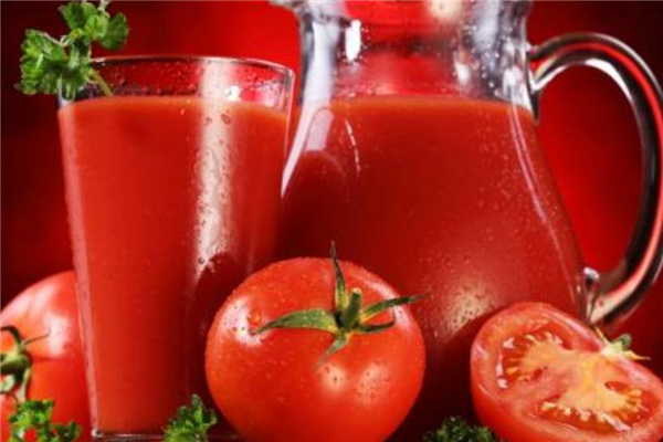 喝番茄汁有什么用 每天一杯健康好身材 喝番茄汁有什么用 每天一杯健康好身材