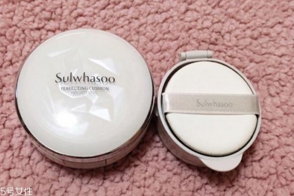 氣墊bb霜用時注意什么 氣墊bb霜什么膚質都能用嗎 氣墊bb霜用時注意什么 氣墊bb霜什么膚質都能用嗎