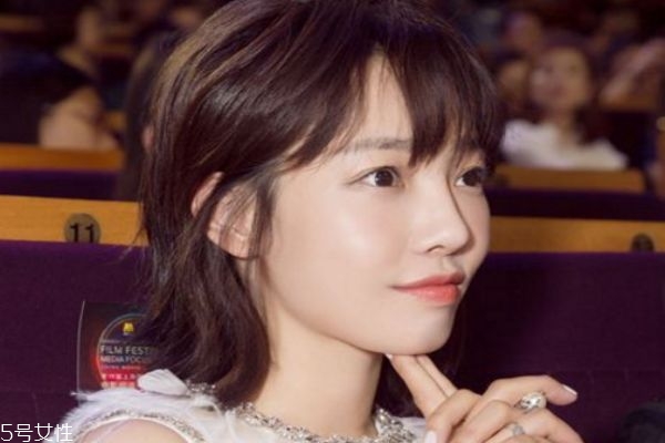 法式劉海適合什么人 法式劉海發(fā)型圖片 法式劉海適合什么人 法式劉海發(fā)型圖片